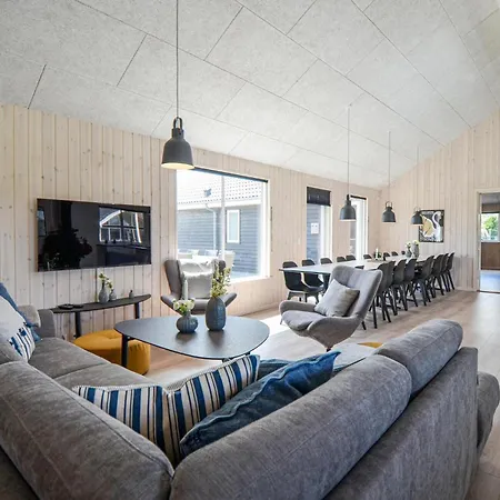 Dom wakacyjny 8 Bedroom Beautiful In *