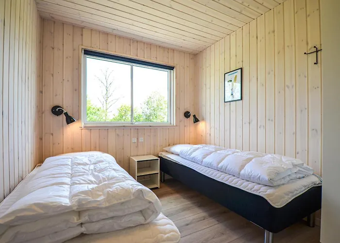 8 Bedroom Beautiful In Грена