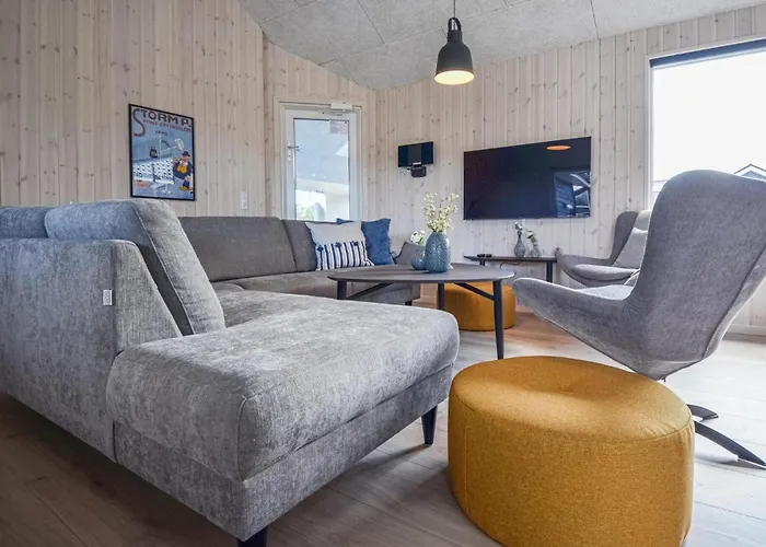 Дом отдыха 8 Bedroom Beautiful In